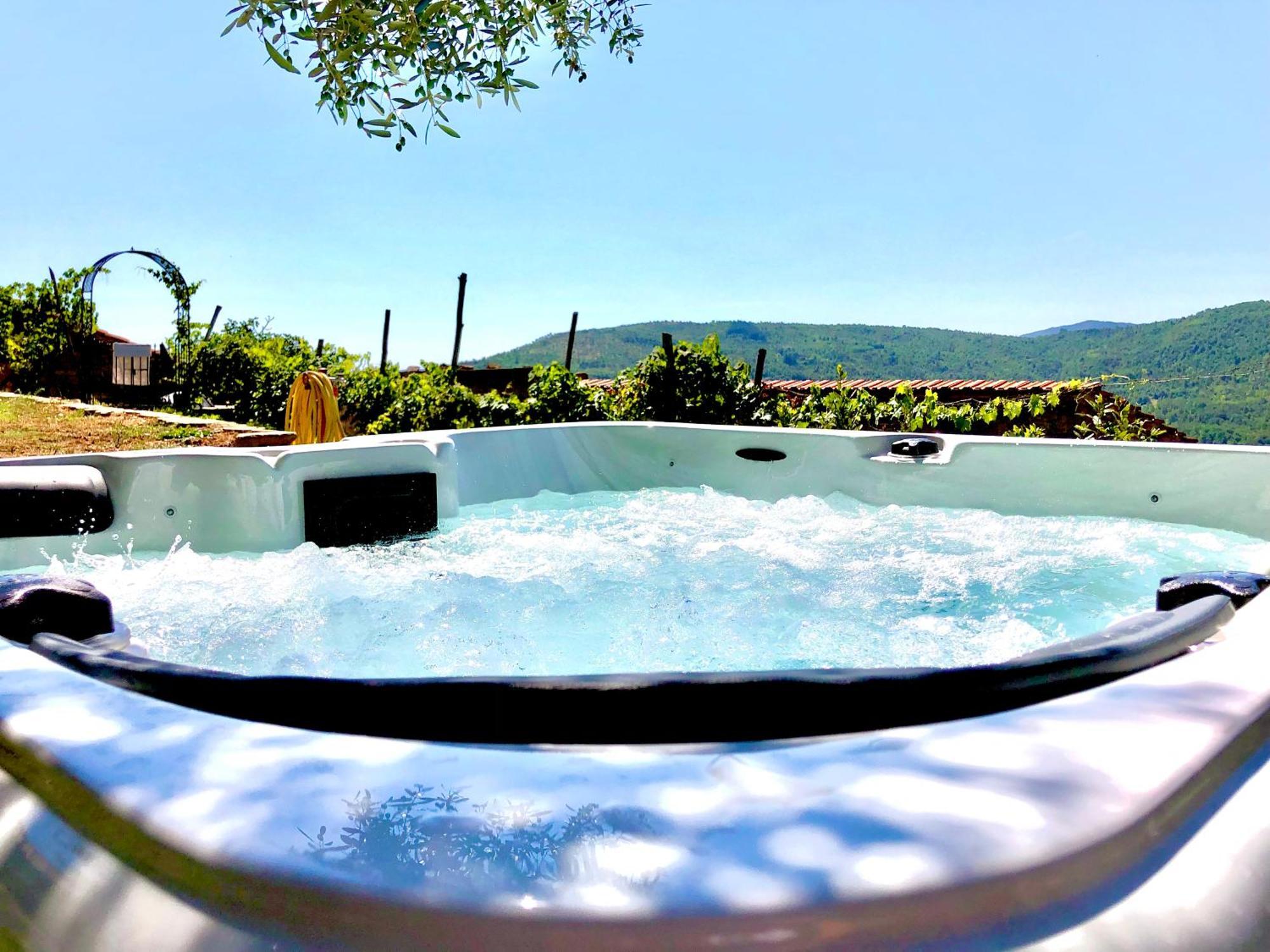 Bio Agriturismo Alba Etrusca Di Cortona - Organic Farmhouse- Appartamento Lavanda-Appartamento Rosmarino - Vasca Idromassaggio Esterna Poggioni Εξωτερικό φωτογραφία