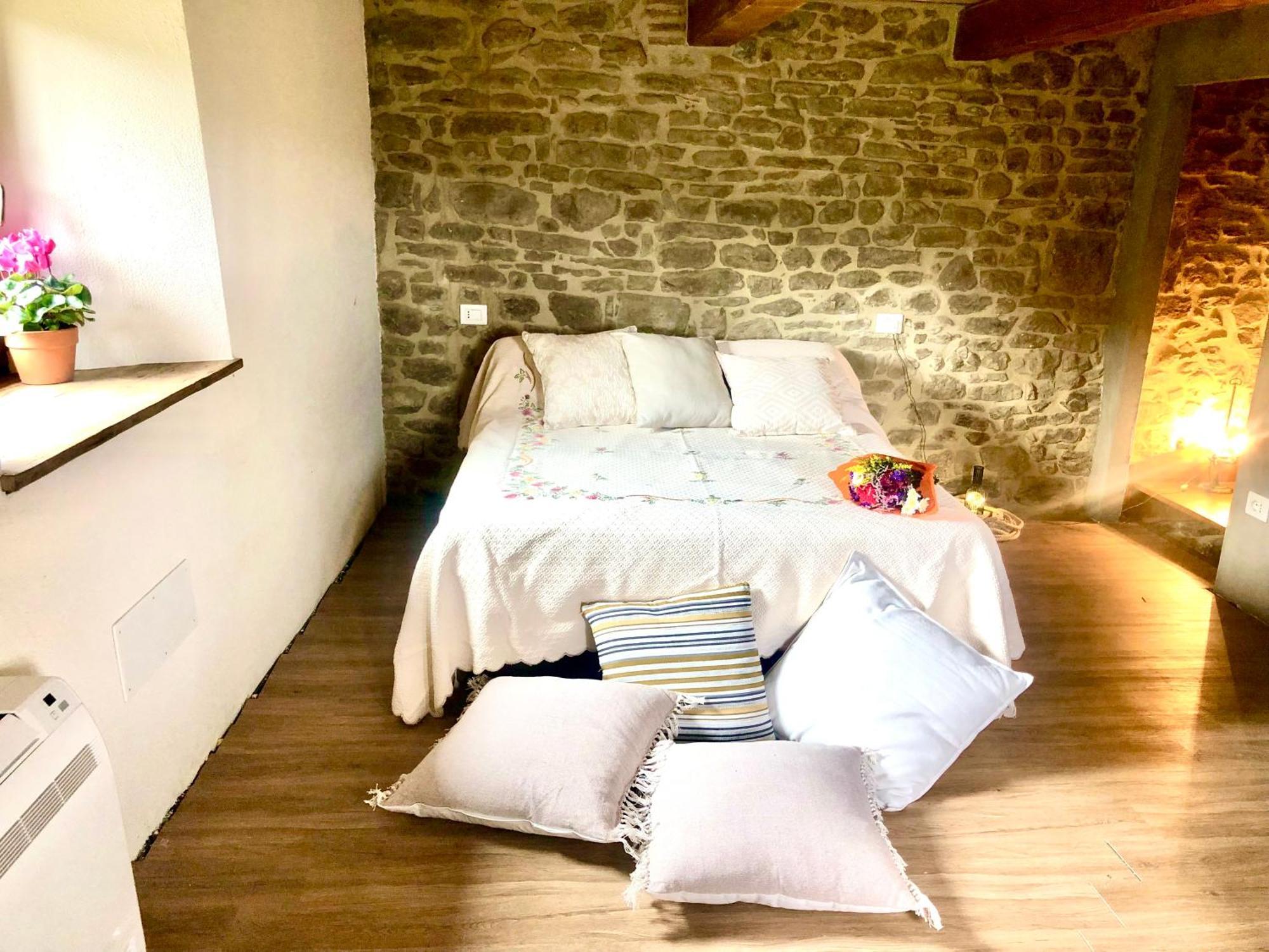 Bio Agriturismo Alba Etrusca Di Cortona - Organic Farmhouse- Appartamento Lavanda-Appartamento Rosmarino - Vasca Idromassaggio Esterna Poggioni Εξωτερικό φωτογραφία